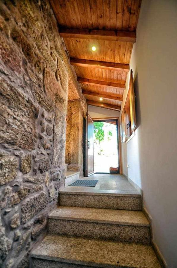 Casa Das Vinhas Camelias De Bastoturismo Rural เซลอริโก จิ บาสโต ภายนอก รูปภาพ