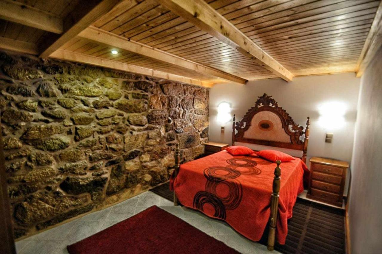 Casa Das Vinhas Camelias De Bastoturismo Rural เซลอริโก จิ บาสโต ภายนอก รูปภาพ