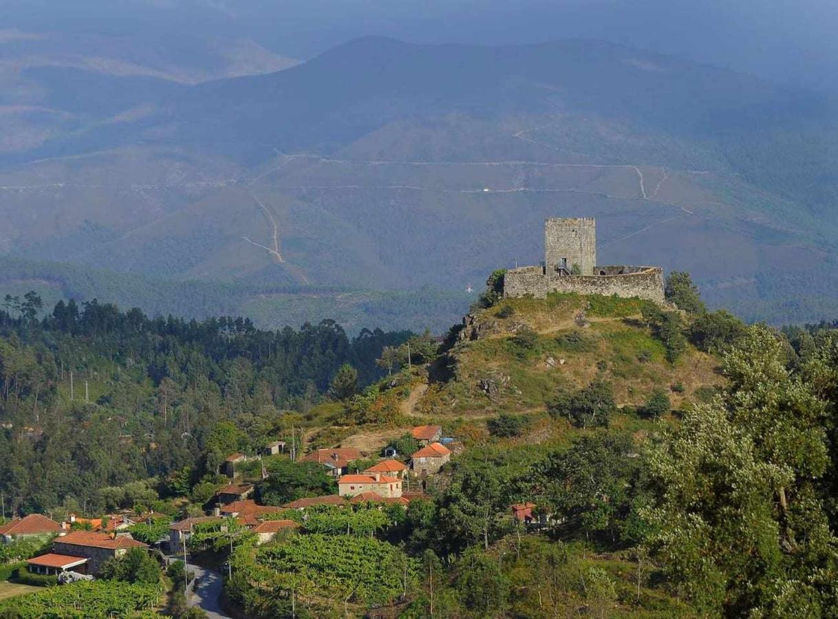 Casa Das Vinhas Camelias De Bastoturismo Rural เซลอริโก จิ บาสโต ภายนอก รูปภาพ